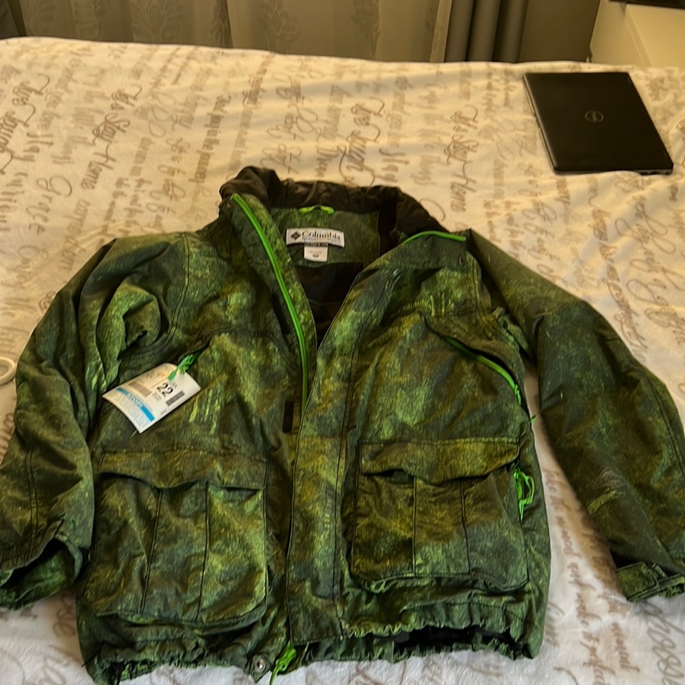 Ski snowboard jacket